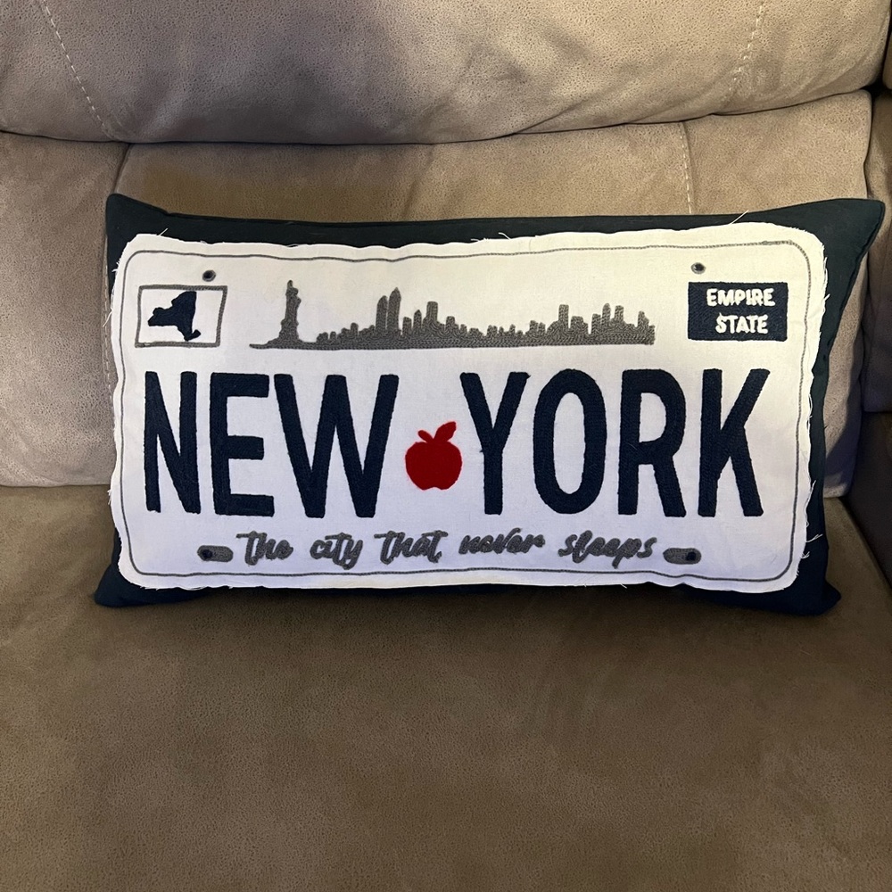 New York Pillow. “The city that never sleeps”